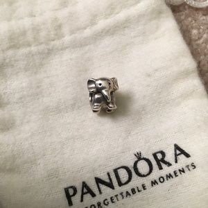 Pandora Charm 🐘